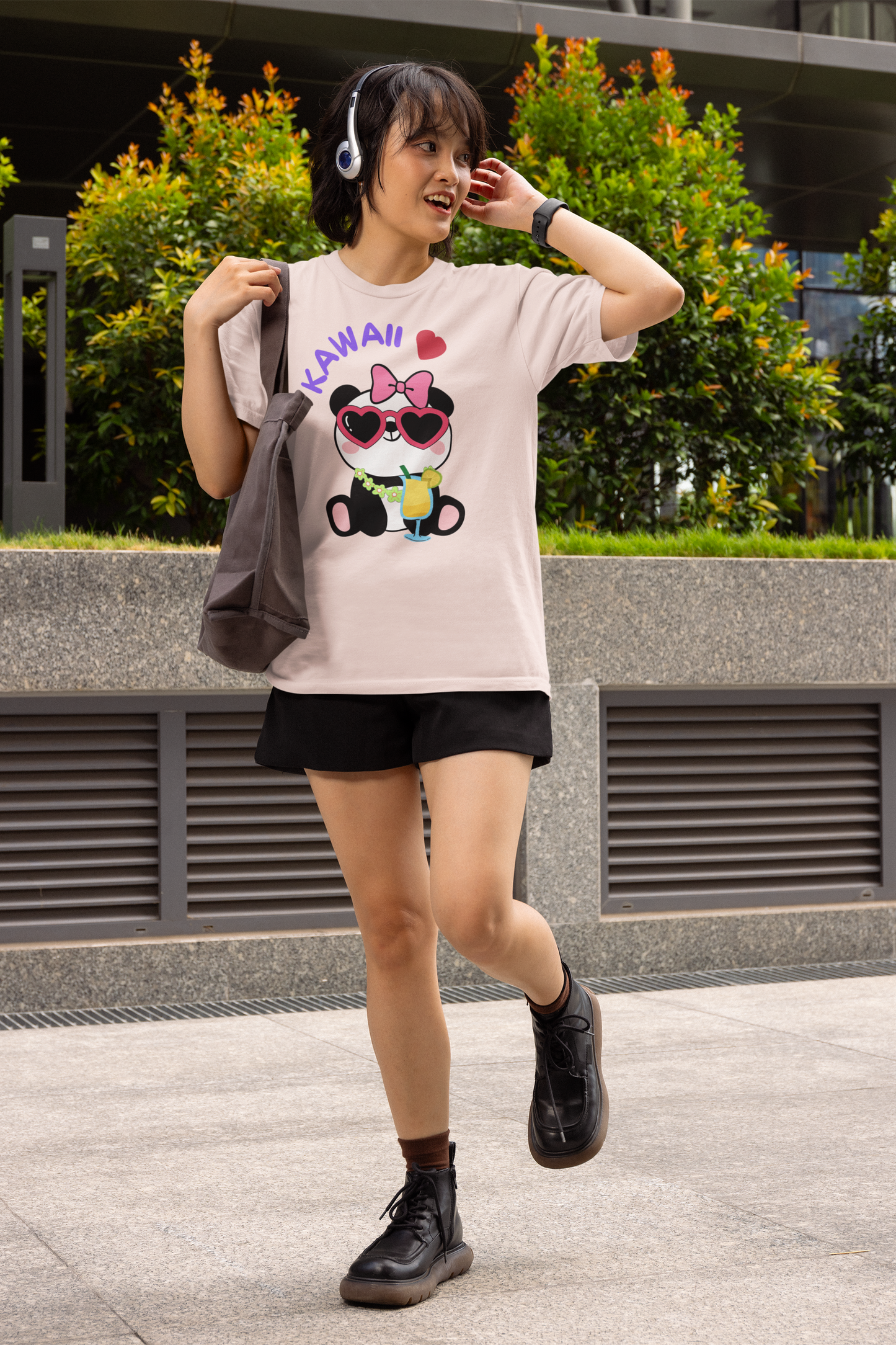 Panda Popi Kawaii 🎀 T-Shirt – Cute Retro Vibes in 5 Colors!